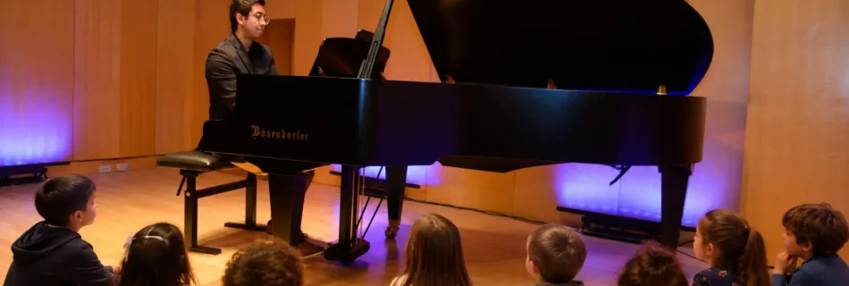 Piano lessons for kids montreal BAM Studio